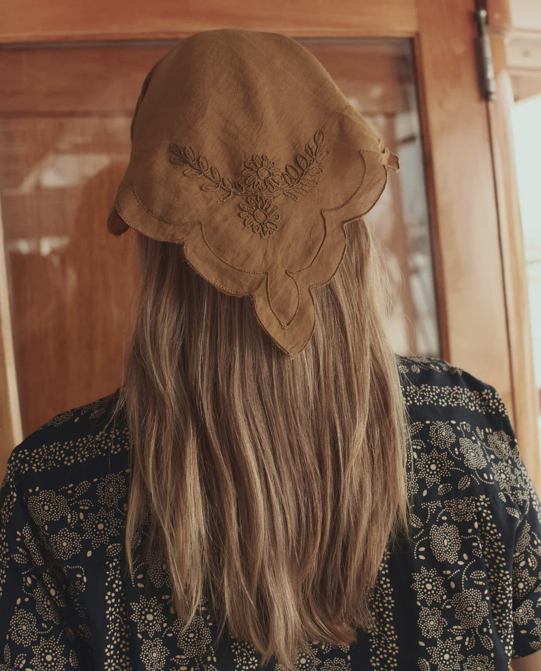 THE-GREAT-BANDANA-4-THE-SCALLOPED-BANDANA-CLAY-00415_1080x_8d8da289-864e-4751-8a5f-c4489c9be98f