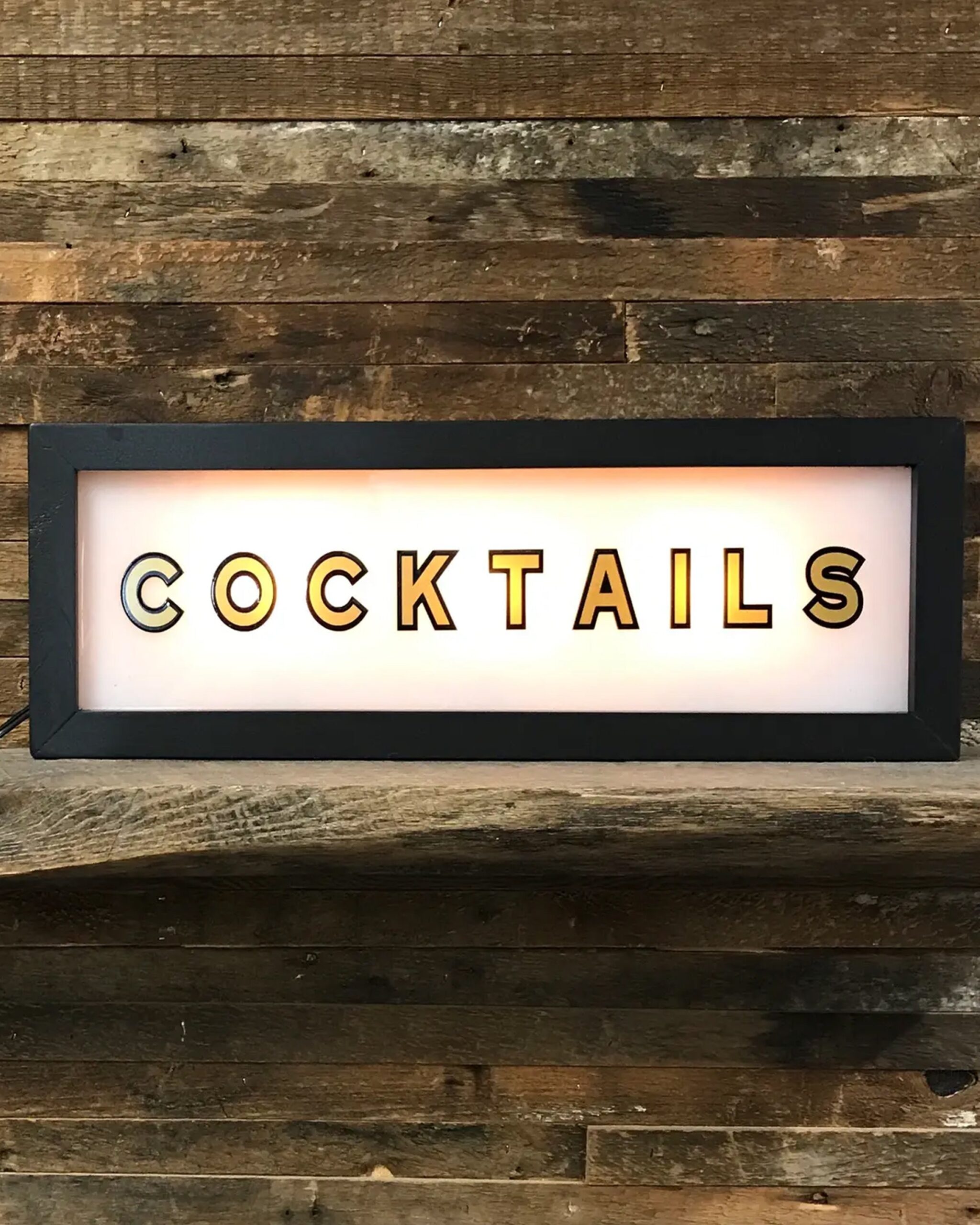 cocktails-light-sign