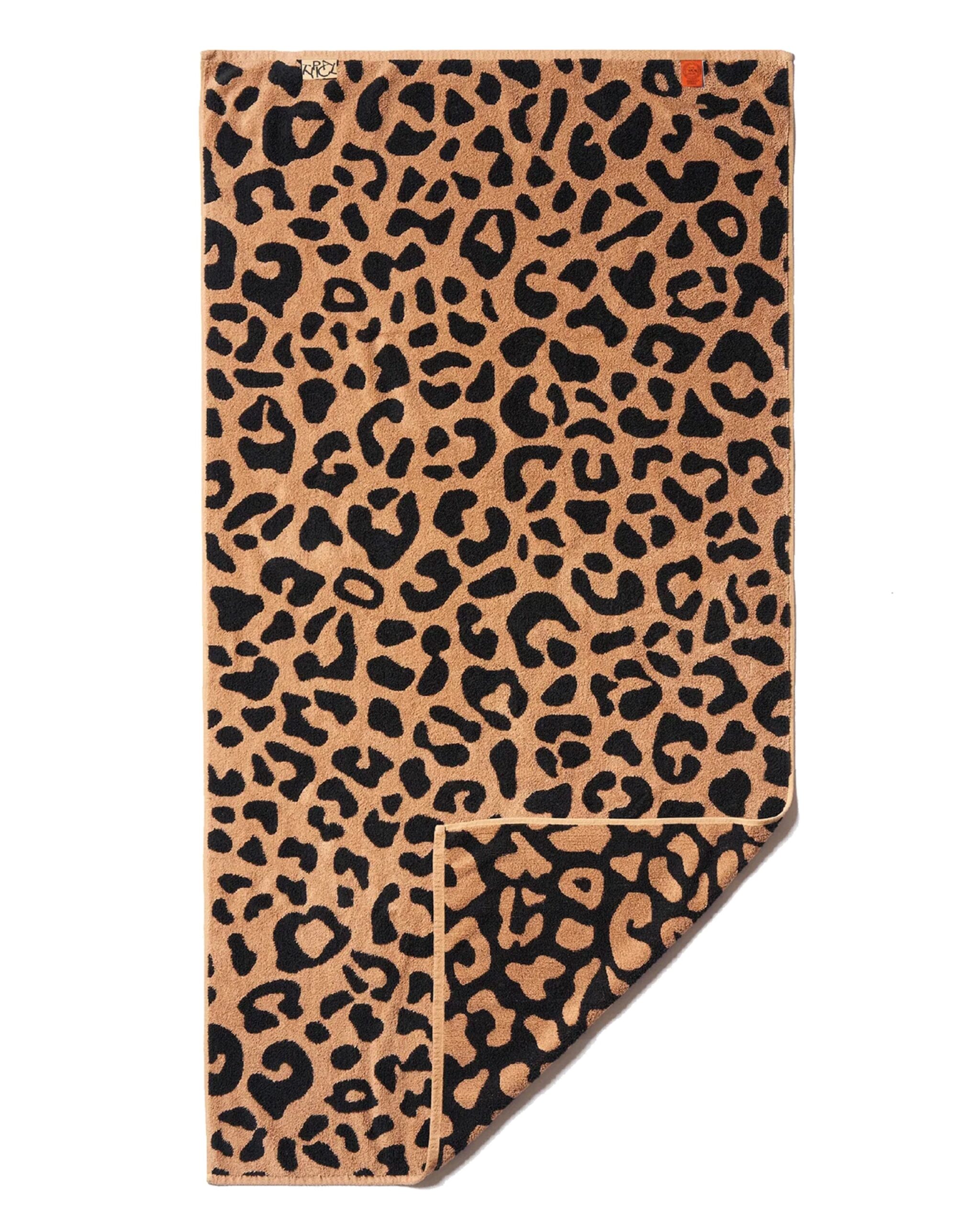 leopard-towel