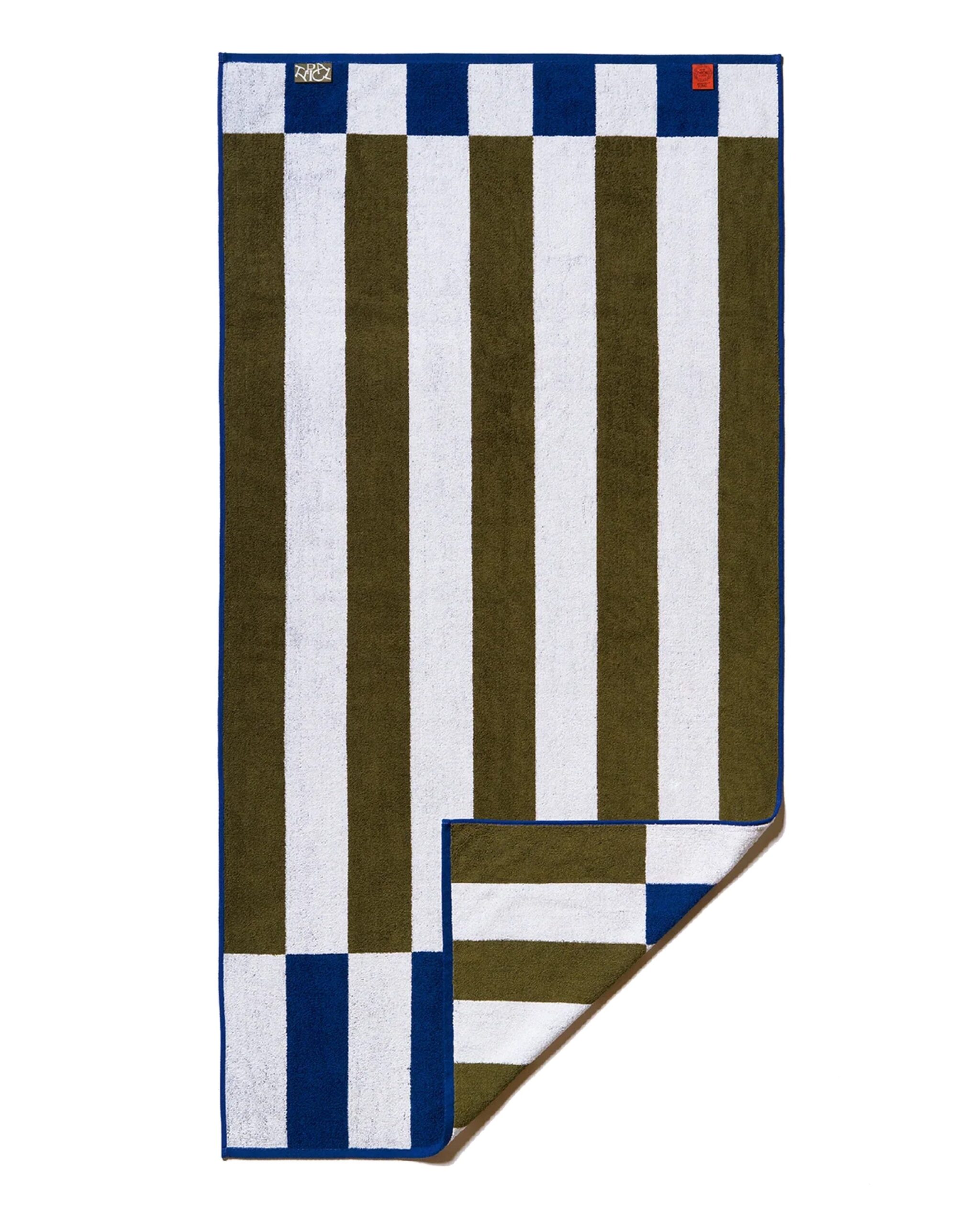 navy-stripe-towel