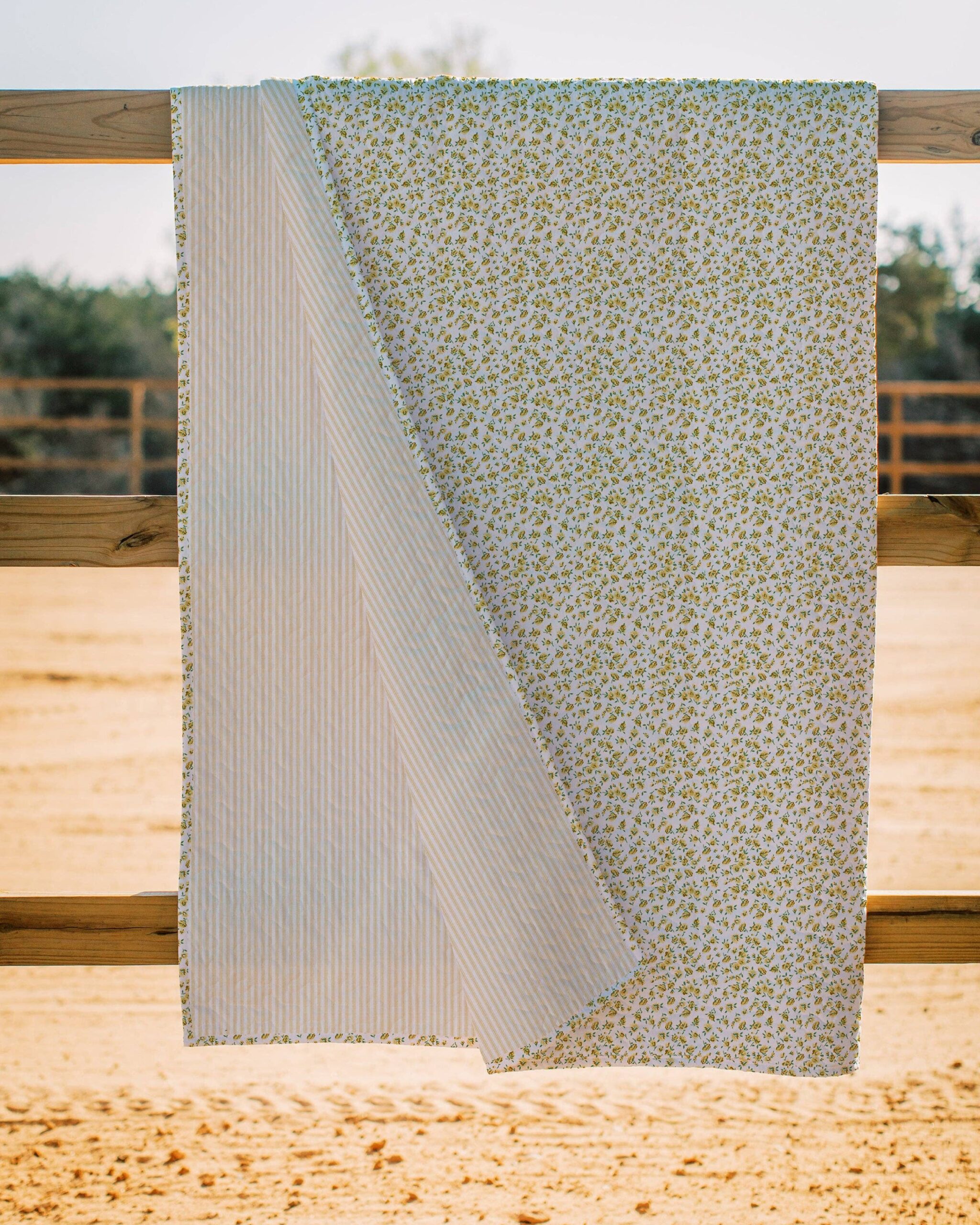 tricia_floral_yellow_quilt